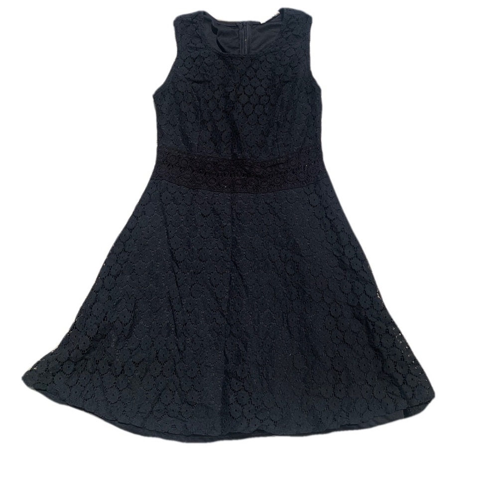 Rebellion Black Sleeveless Lace Dress – Size Medium